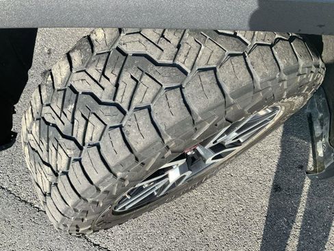 Used 2023 GMC Sierra 1500 AT4 w/ AT4 Premium Package image 25