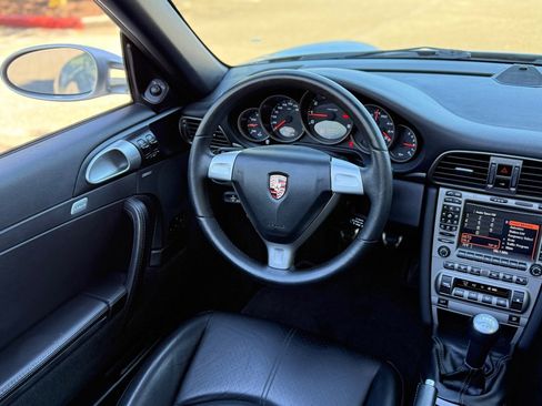 Used 2006 Porsche 911 Carrera RWD image 22