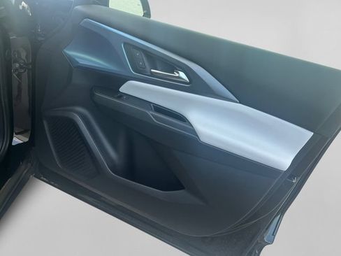 Used 2025 Chevrolet Equinox EV LT FWD image 15