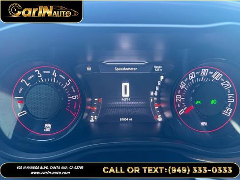 Used 2020 Dodge Challenger SXT w/ Blacktop Package image 17