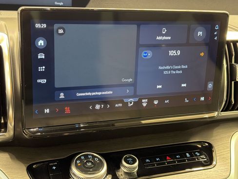 Used 2025 Ford Expedition Platinum w/ Driver's Package AWD/4WD image 21