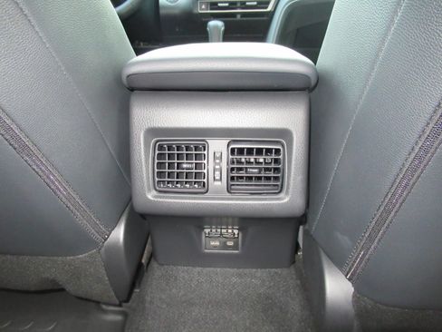 Used 2026 Toyota Camry SE FWD image 34