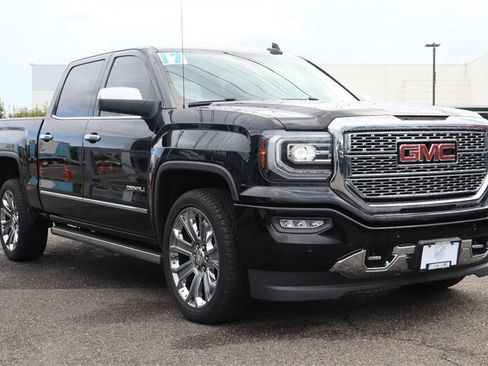 Used 2017 GMC Sierra 1500 Denali w/ Denali Ultimate Package AWD/4WD image 7