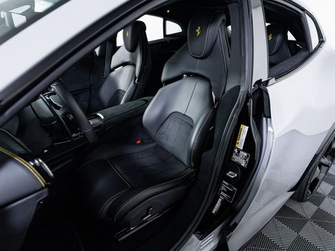 Certified 2025 Ferrari Purosangue image 17