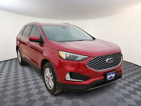 Used 2024 Ford Edge SEL w/ Convenience Package image 6