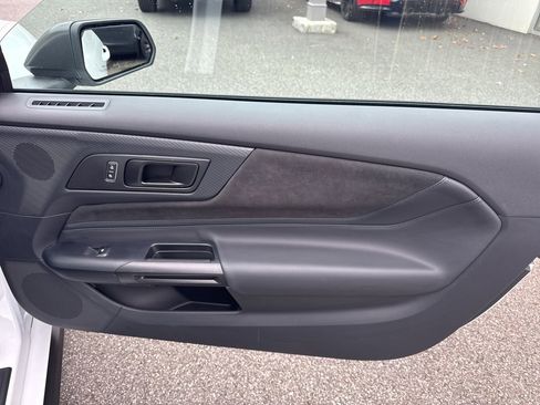 Used 2025 Ford Mustang Dark Horse image 16