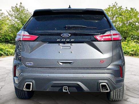 Certified 2024 Ford Edge ST image 4