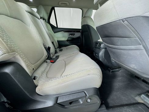 Used 2023 Honda Pilot LX image 33