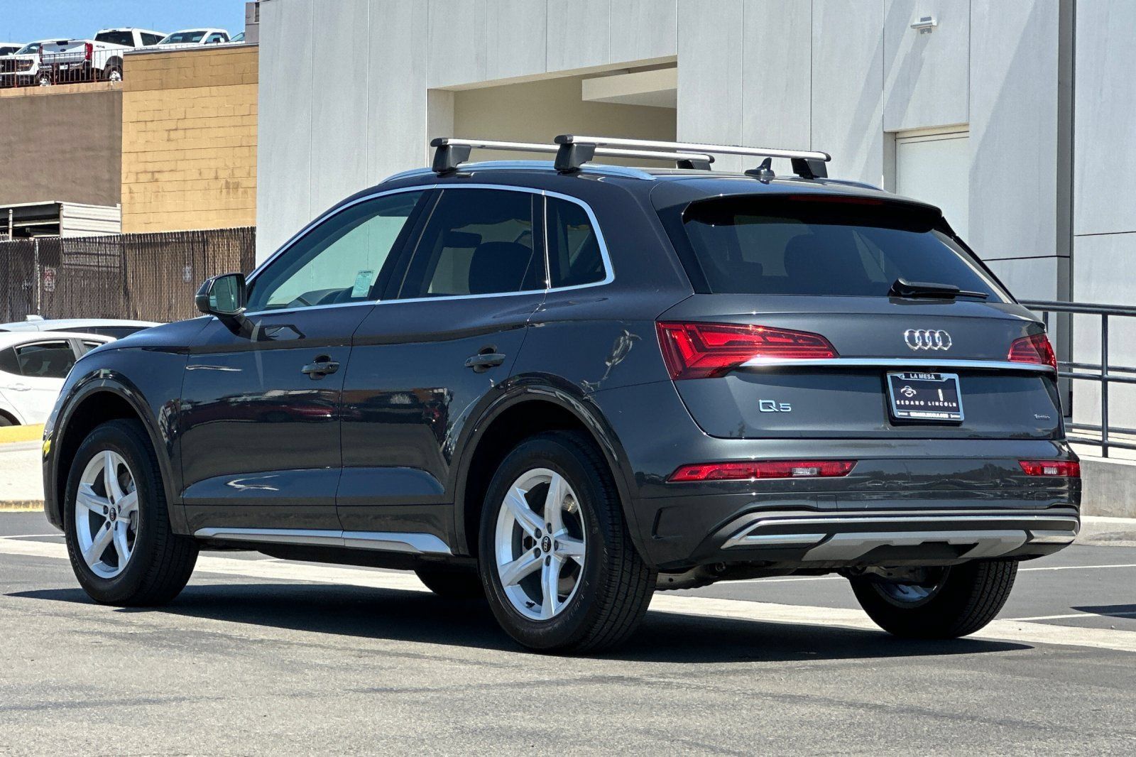 Used 2023 Audi Q5 2.0T Premium w/ Convenience Package AWD/4WD image 5