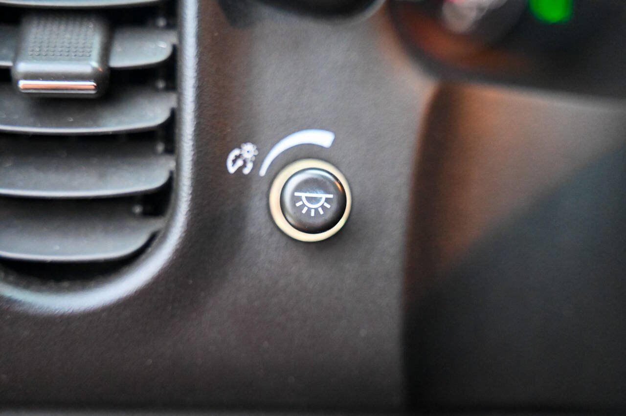 Used 2008 Chevrolet Corvette Coupe RWD image 78