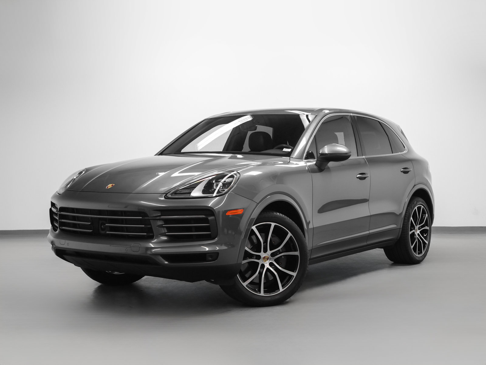 Certified 2023 Porsche Cayenne AWD/4WD image 6