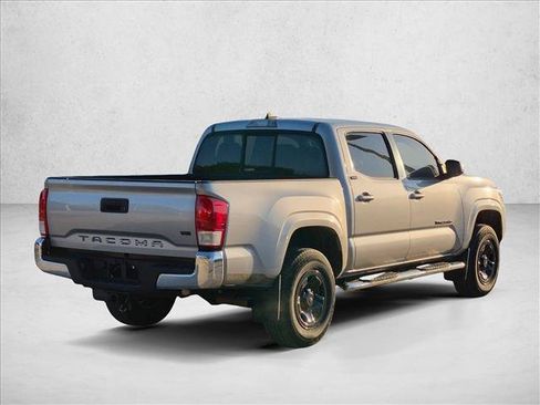 Used 2016 Toyota Tacoma SR5 RWD image 5