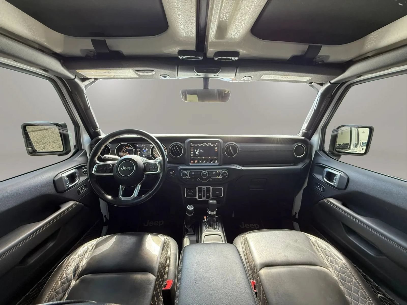 Used 2021 Jeep Gladiator Overland AWD/4WD image 17