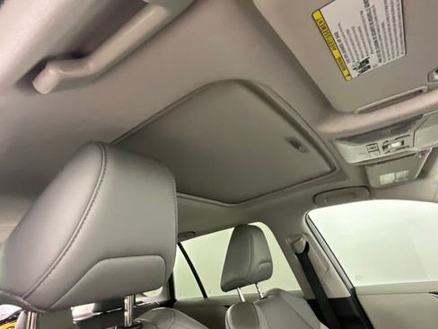 Used 2019 Toyota RAV4 Limited w/ Cold Weather Package FWD image 17