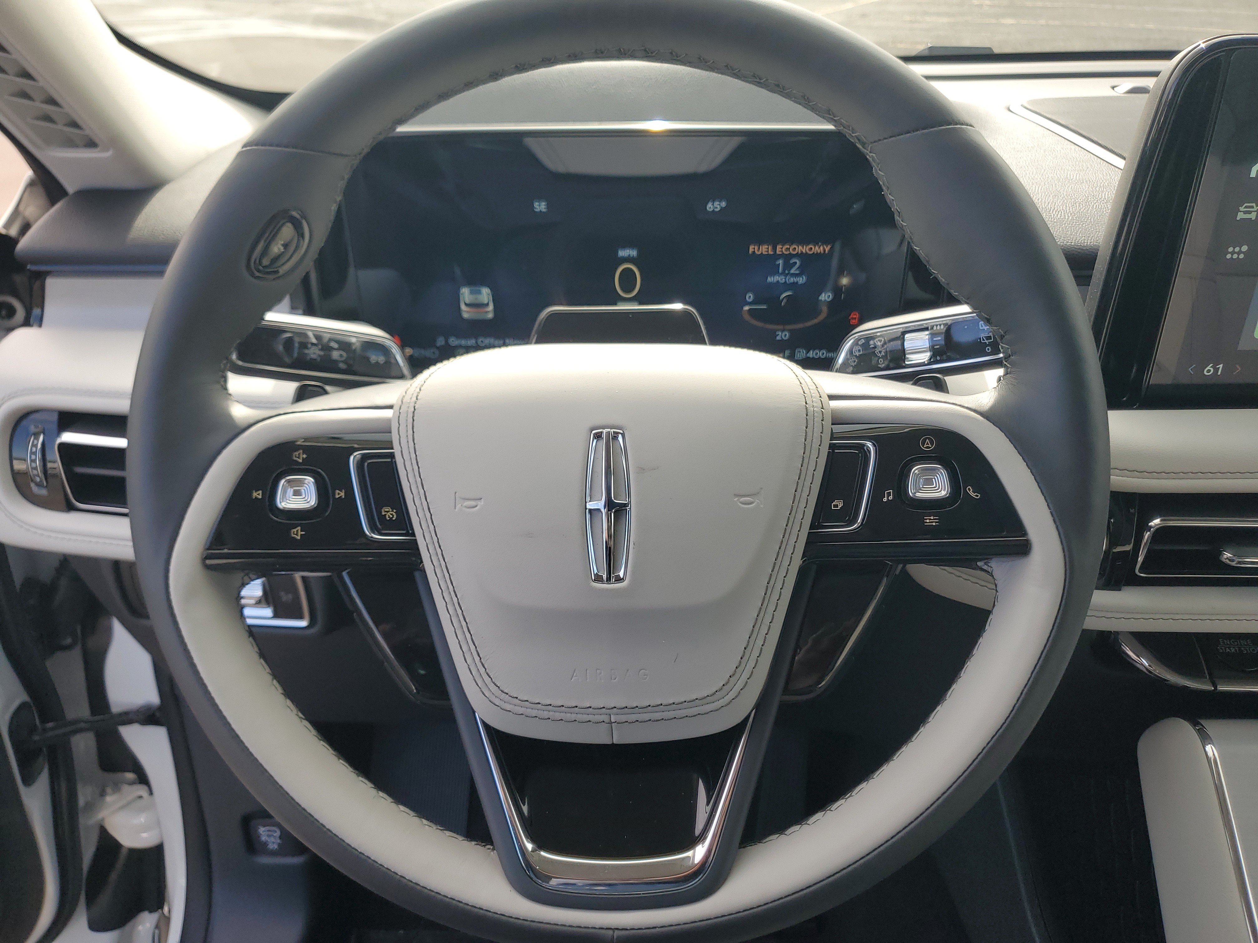 New 2027 Lincoln Aviator Reserve w/ Jet Appearance Package AWD/4WD image 15