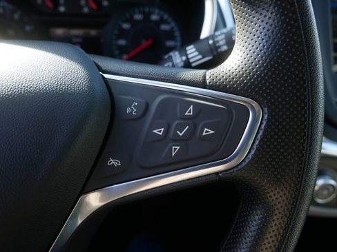 Used 2019 Chevrolet Equinox LS image 20