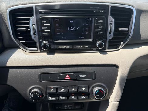 Used 2019 Kia Sportage LX FWD image 14
