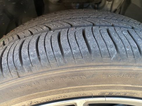 Used 2024 Toyota Camry SE image 23