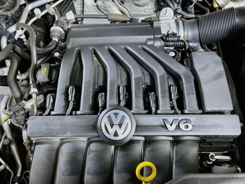 Used 2023 Volkswagen Atlas SE image 28