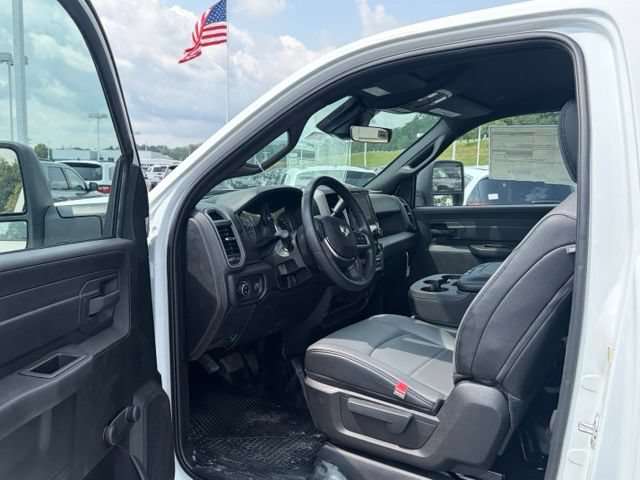 New 2026 RAM 2500 Tradesman w/ Chrome Appearance Group AWD/4WD image 13