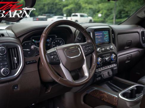 Used 2023 GMC Sierra 3500 Denali w/ Denali Ultimate Package AWD/4WD image 25