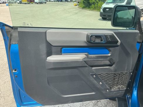 Used 2022 Ford Bronco Big Bend w/ Sasquatch Package AWD/4WD image 10