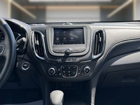 Used 2023 Chevrolet Equinox RS FWD image 19