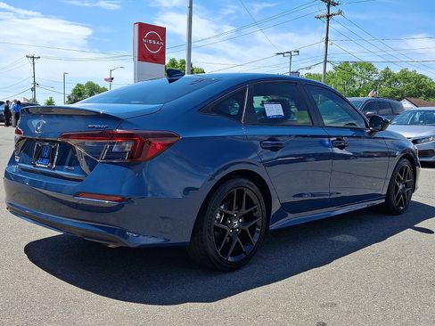Used 2025 Honda Civic Sport image 4