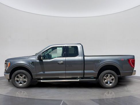 Used 2022 Ford F150 XLT w/ Equipment Group 302A High AWD/4WD image 2