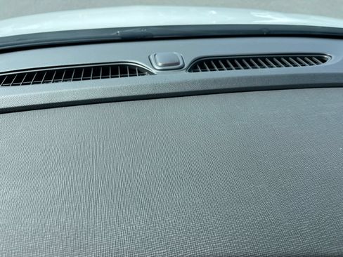 Used 2025 Buick Envista Preferred FWD image 17