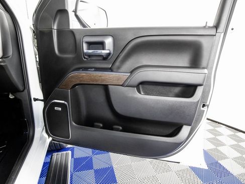 Used 2018 GMC Sierra 1500 Denali w/ Denali Ultimate Package image 12