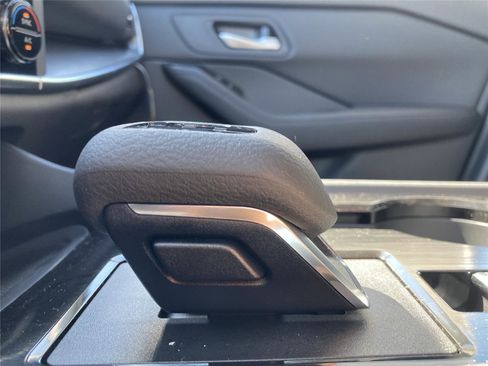 New 2026 Nissan Rogue SV image 17