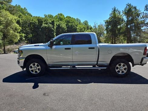 Used 2026 RAM 2500 Big Horn AWD/4WD image 9
