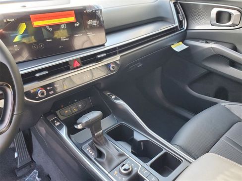 New 2026 Kia Sorento S image 14