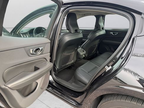Used 2024 Volvo S60 B5 Core FWD image 17