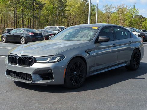 Used 2023 BMW M5 image 5