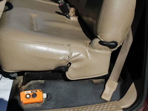 Used 2004 Ford F350 XL AWD/4WD image 15
