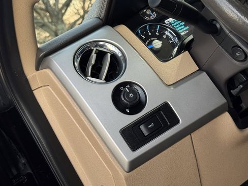 Used 2014 Ford F150 Lariat w/ Equipment Group 502A Luxury image 30