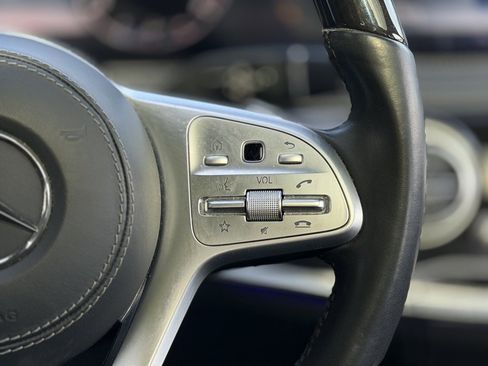 Used 2020 Mercedes-Benz S 560 Sedan image 44