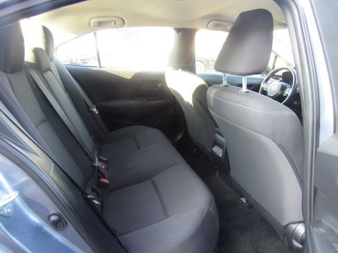 Used 2023 Toyota Corolla LE image 16