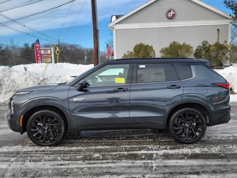 New 2025 Mitsubishi Outlander SEL Black Edition image 2