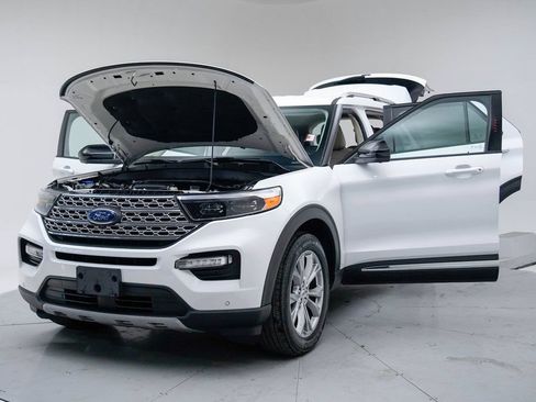 Used 2023 Ford Explorer Limited AWD/4WD image 17