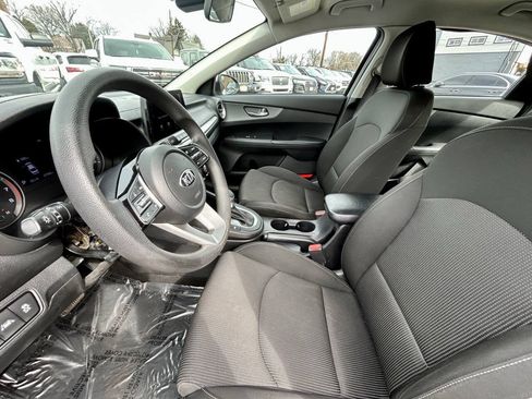 Used 2021 Kia Forte LXS FWD image 10