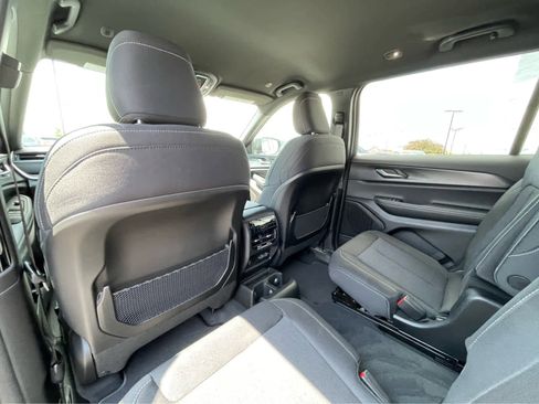 New 2025 Jeep Grand Cherokee L Laredo w/ Luxury Tech Group I image 23