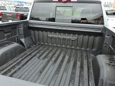 Used 2024 GMC Sierra 1500 Denali image 16