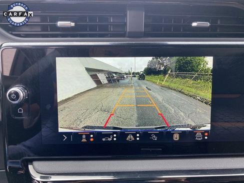 Used 2025 GMC Sierra 2500 AT4 image 39