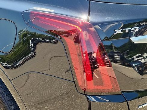 Certified 2022 Cadillac XT5 Premium Luxury AWD/4WD image 10