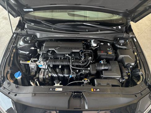Used 2026 Hyundai Elantra Sport FWD image 31