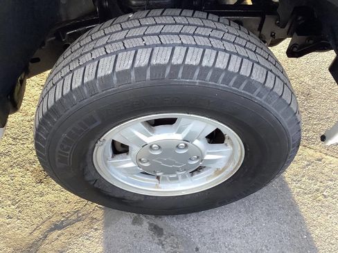 Used 2008 Chevrolet Colorado LS image 21