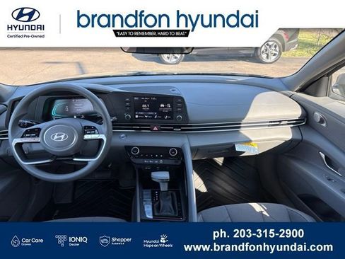 Used 2026 Hyundai Elantra Hybrid FWD image 12
